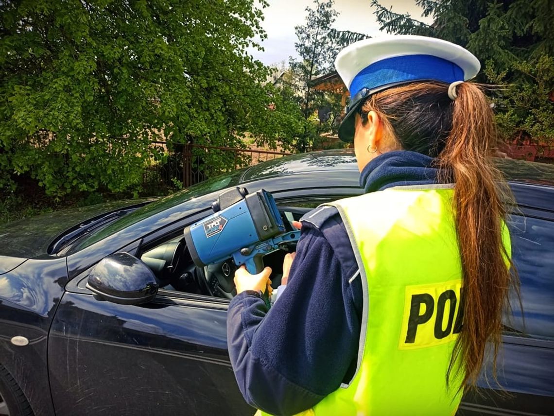 Bezpieczeństwo na drogach priorytetem – łomżyńska policja podsumowuje akcję "Prędkość"