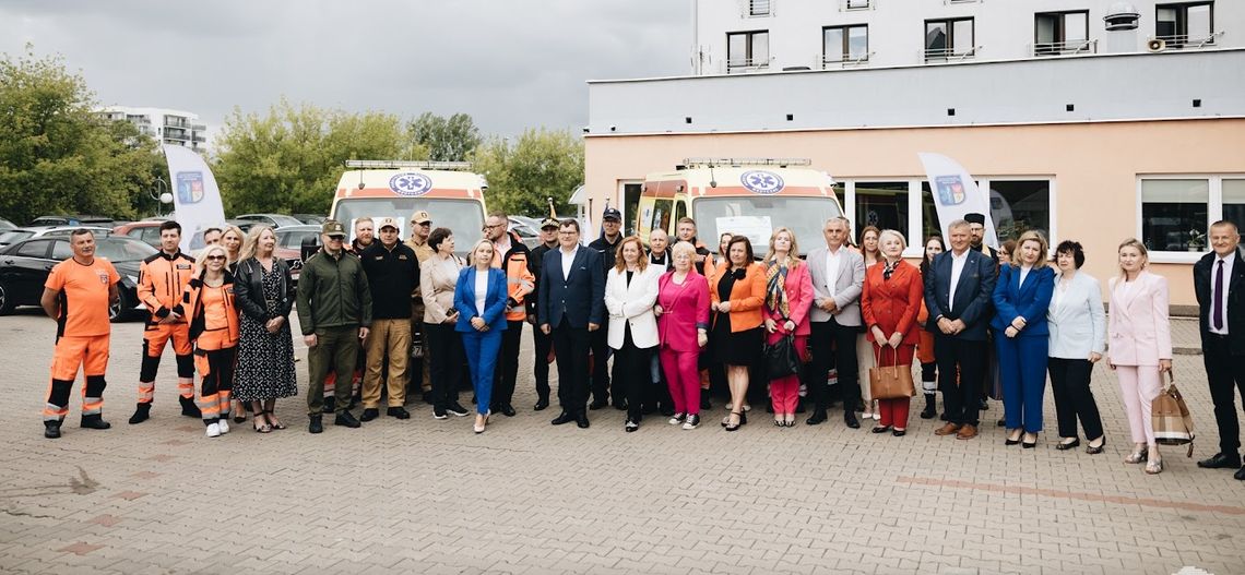 Dwie nowoczesne karetki trafią do Sokółki i Łap