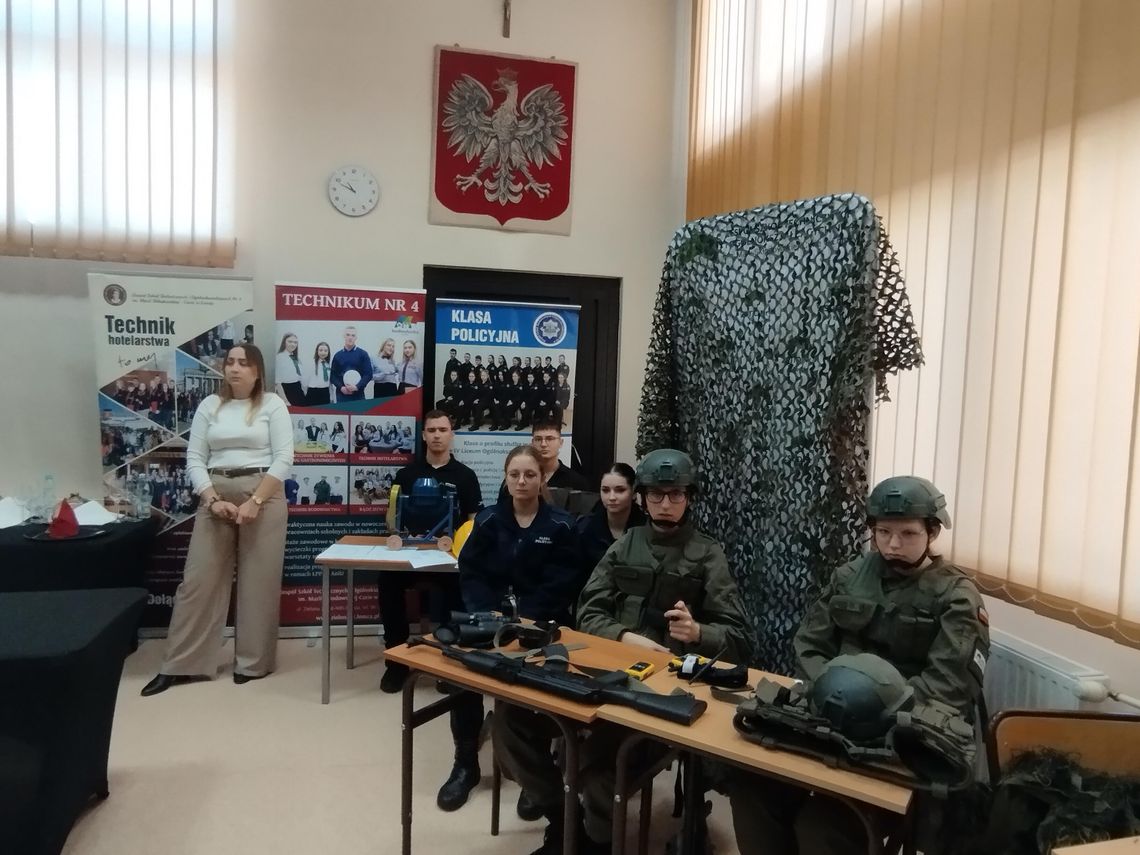 Dzień Patronki w „Budowlance” – nauka, pasja i tradycja w ZSTiO nr 4 w Łomży [VIDEO]