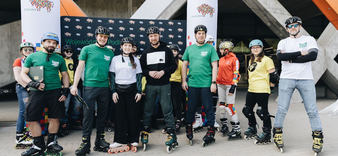 Dziesięć lat Nightskating Białystok – rolkarze znów opanowali ulice miasta