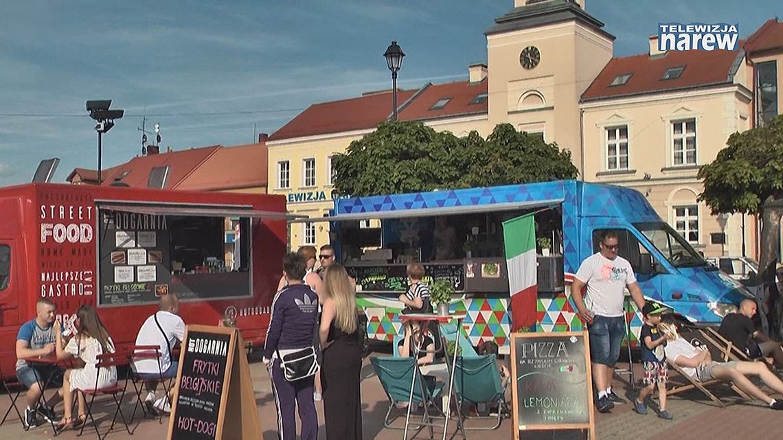 Food Trucks na Starym Rynku w Łomży - VIDEO