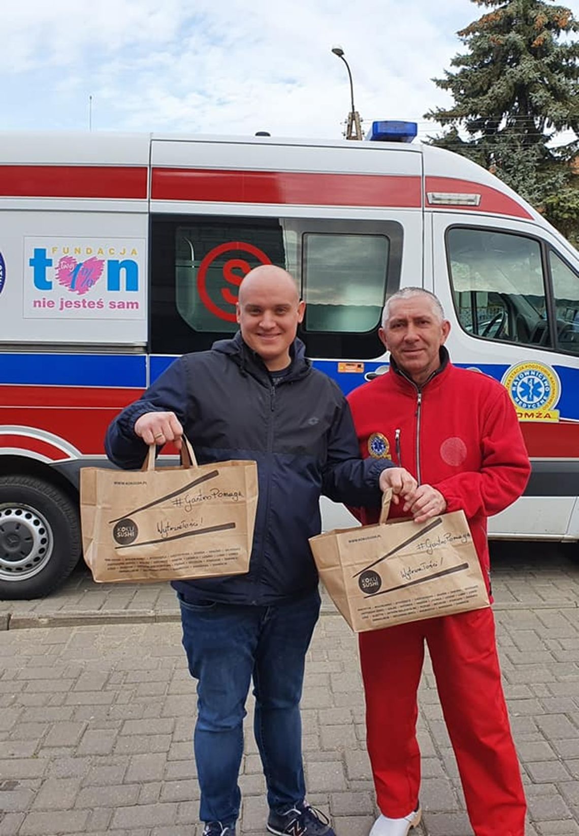 #gastropomaga w Łomży pracownikom Szpitala- [FOTO]