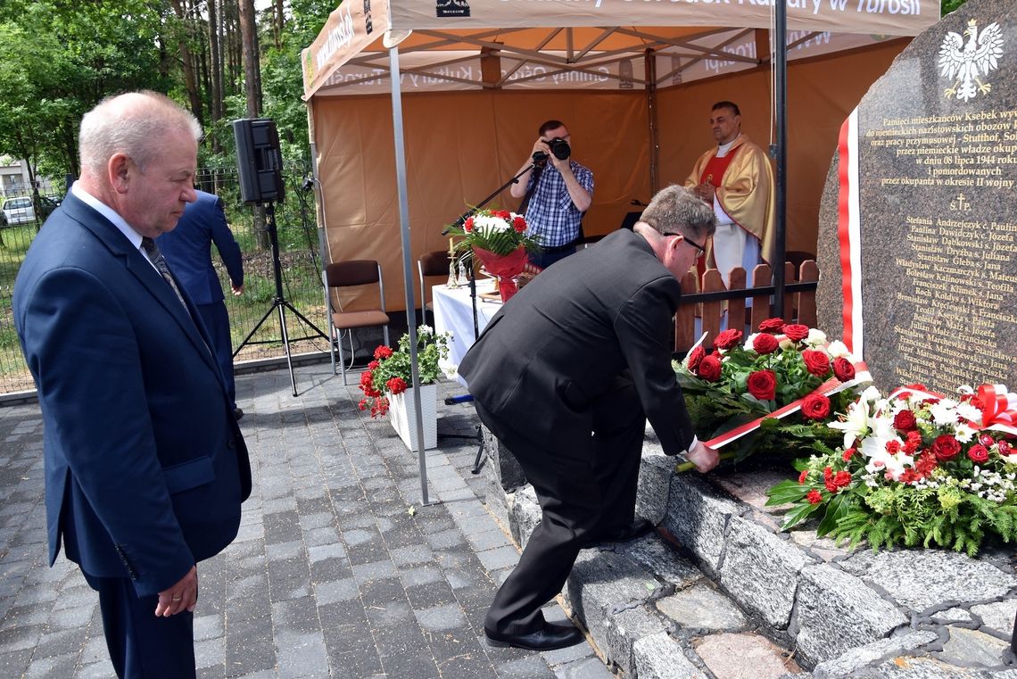 Gmina Turośl. Pomnik hitlerowskich ofiar w Ksebkach 