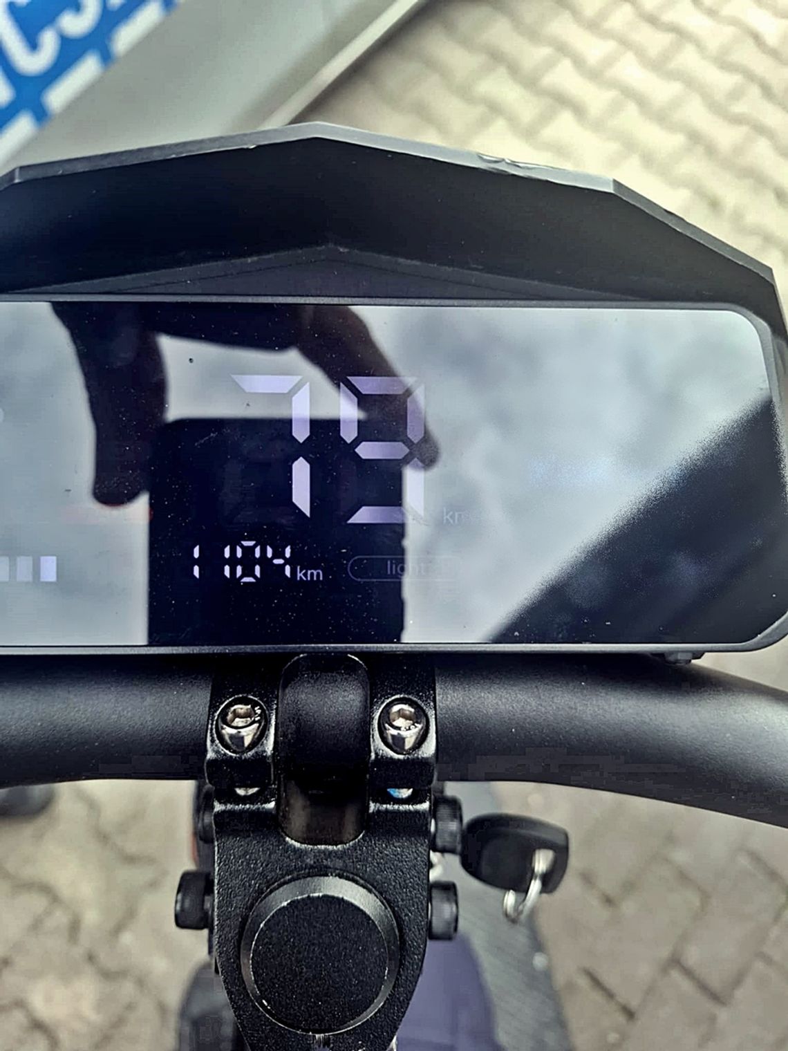 Groźny wypadek na hulajnodze elektrycznej. 15-latek w ciężkim stanie