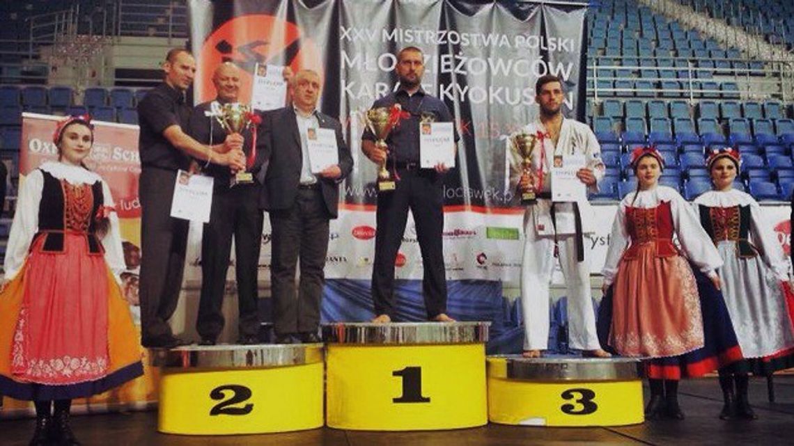 Historyczny sukces zawodników Łomżyńskiego Klubu Karate