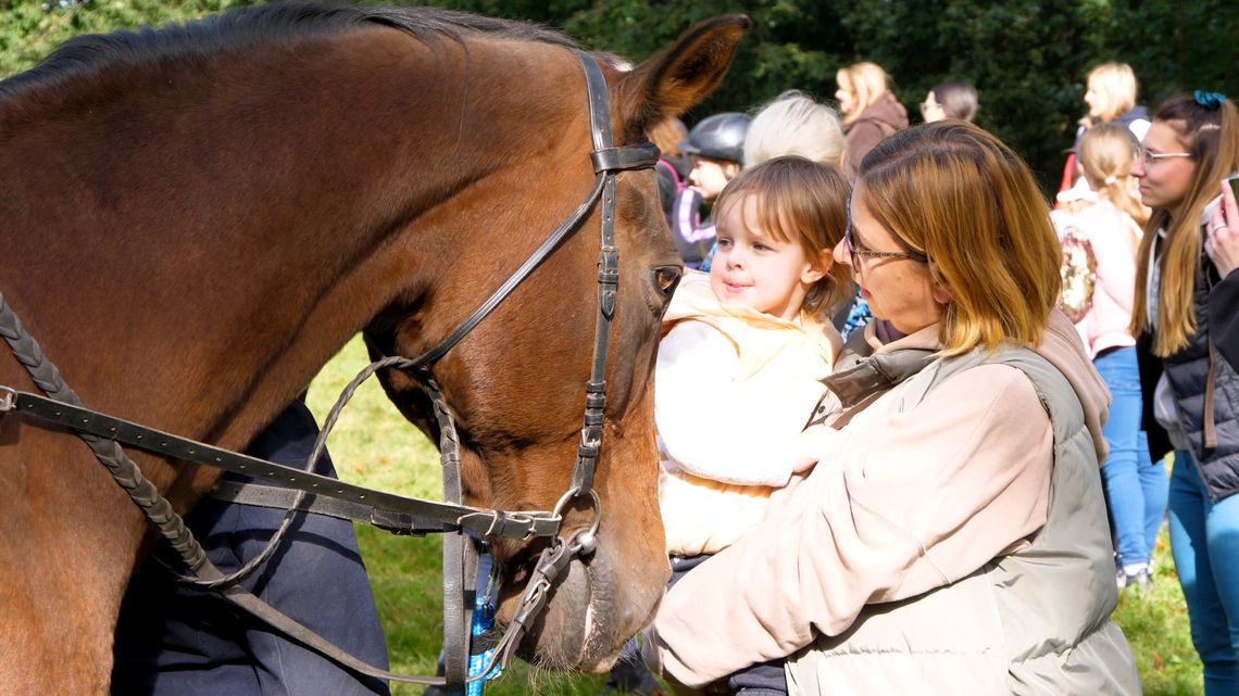 Hubertus w Kisielnicy – święto jeźdźców, myśliwych i dzieci - [VIDEO]