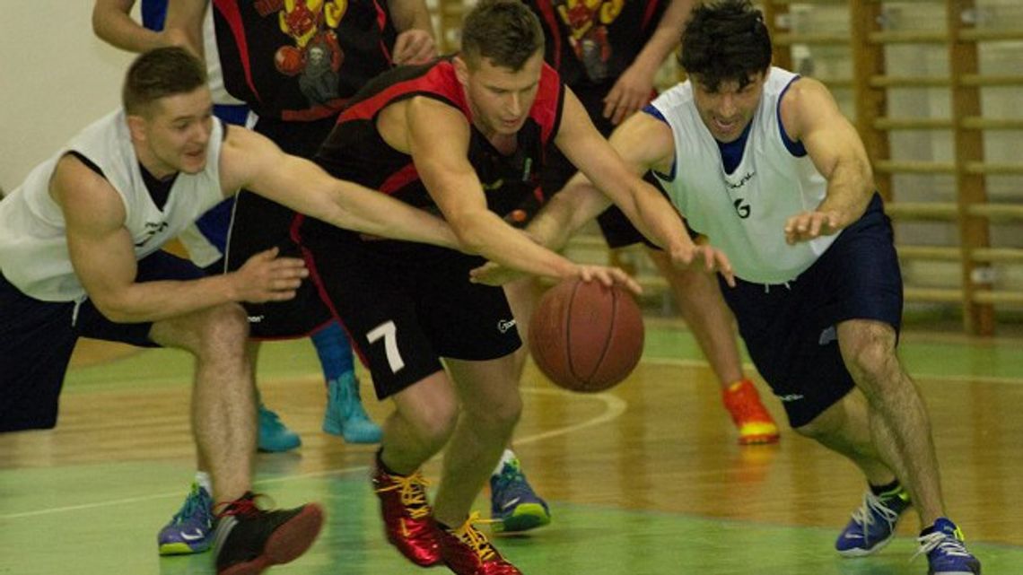 Już w niedzielę poznamy nowego mistrza MLK 2014 - 2015 Już w niedzielę poznamy nowego mistrza MLK 2014 - 2015