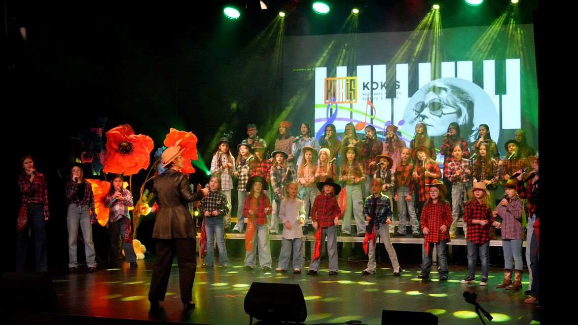 Koncert Młodych Artystów w Kolnie – Piosenki Agnieszki Osieckiej w świątecznym klimacie [VIDEO]