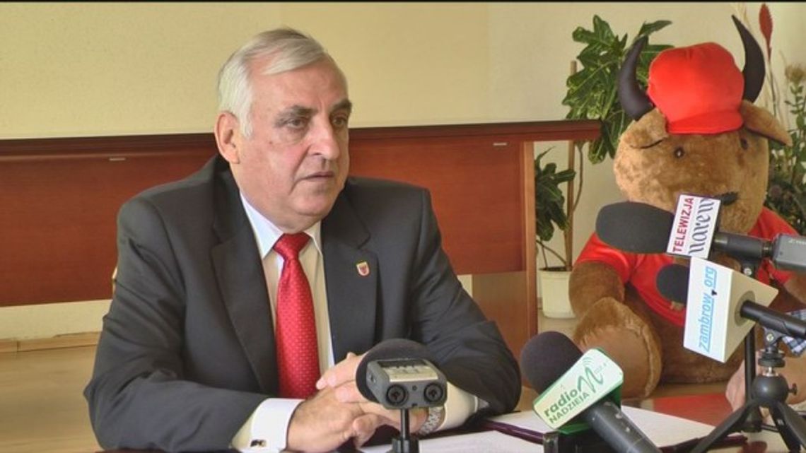 Konferencja prasowa burmistrza Kazimierza Dąbrowskiego