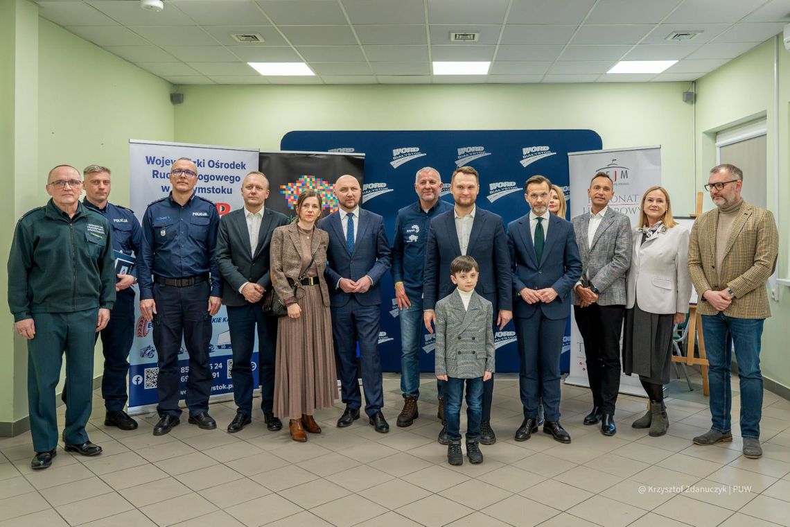 Konkurs plastyczny „Bezpieczni na dwóch kółkach”