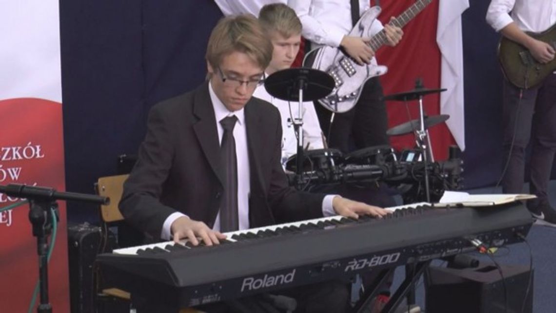 Konkurs Poezji i Piosenki Patriotycznej w III LO w Łomży