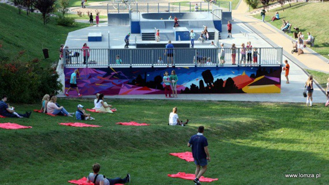 Lato pożegnane muralem