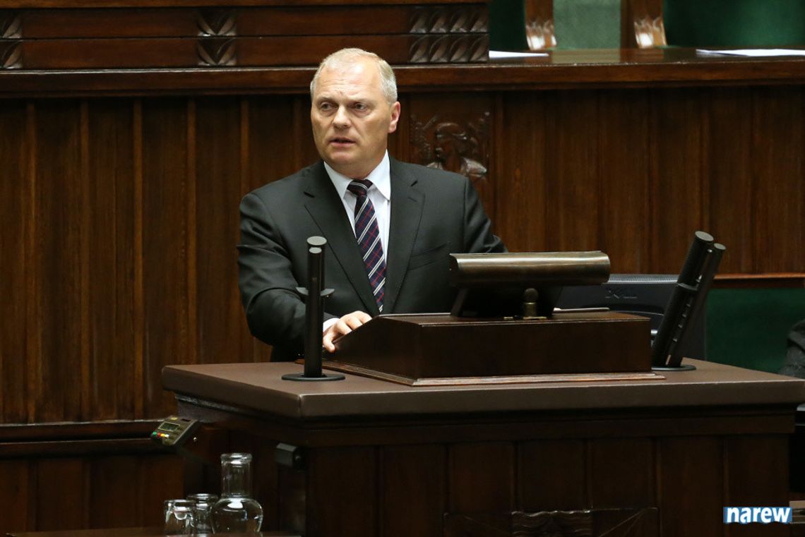 Lech Antoni Kołakowski zwraca się do premiera o możliwość prowadzenia działalności przez branże weselną czy gastronomiczną
