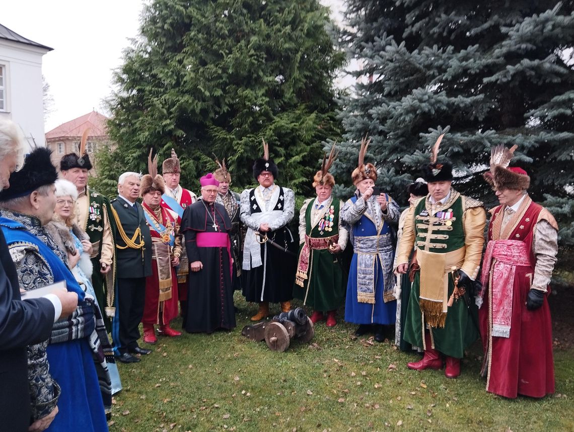 Łomża świętuje imieniny biskupa Janusza Stepnowskiego [VIDEO]