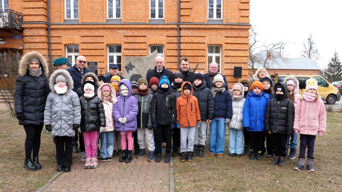 Łomża upamiętniła 83. rocznicę utworzenia Armii Krajowej - [VIDEO]