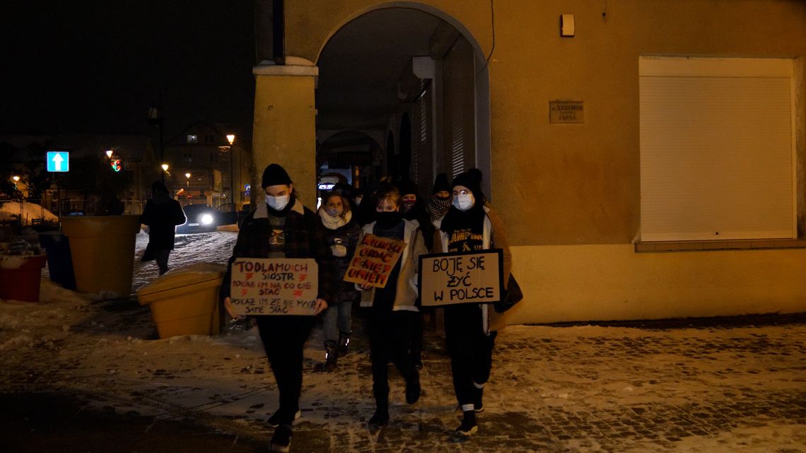 Łomżyniacy ponownie protestują przeciwko decyzji TK w sprawie aborcji [VIDEO]