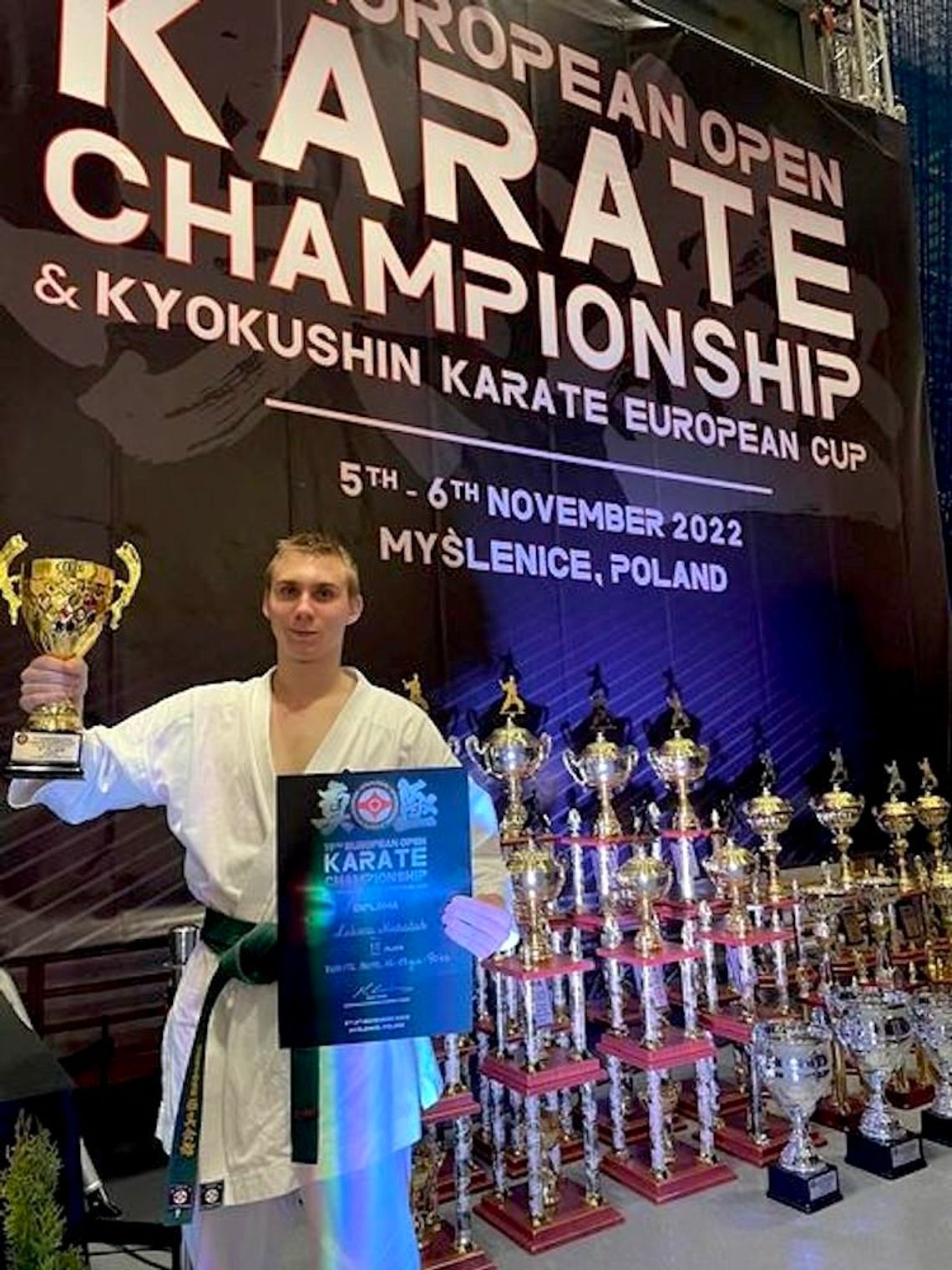 Łomżyniak z brązowym medalem Pucharu Europy Juniorów w Karate Kyokushin