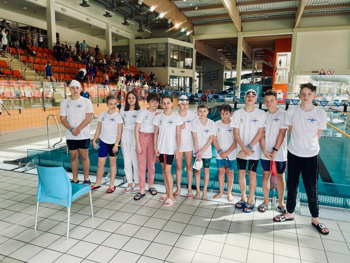 Łomżyńscy pływacy z medalami Mistrzostw Młodzików [FOTO]
