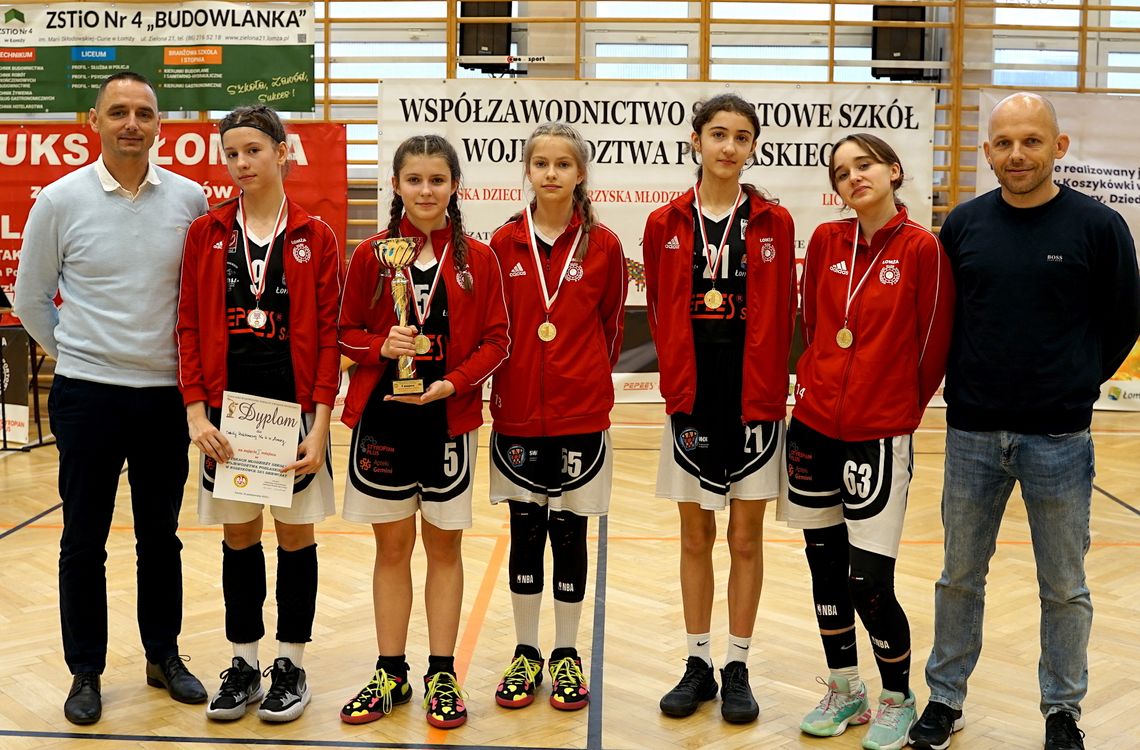 Łomżyńska „Czwórka” w ścisłym finale Mistrzostw Polski w koszykówce 3x3 dziewcząt [FOTO]