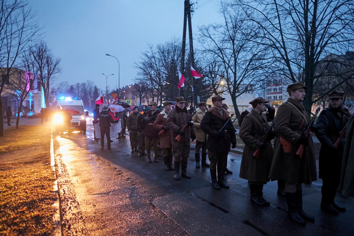 Marsz Pamięci Żołnierzy Wyklętych ulicami Łomży [WIDEO i FOTO]
