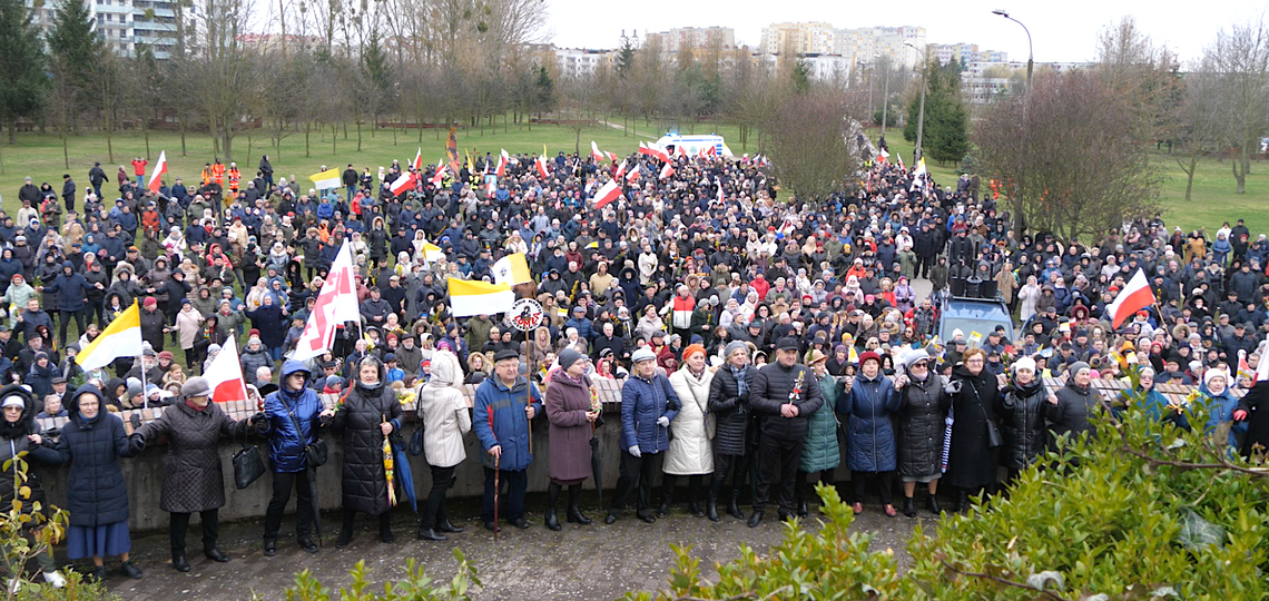 Marsz Papieski przeszedł ulicami Łomży [VIDEO]