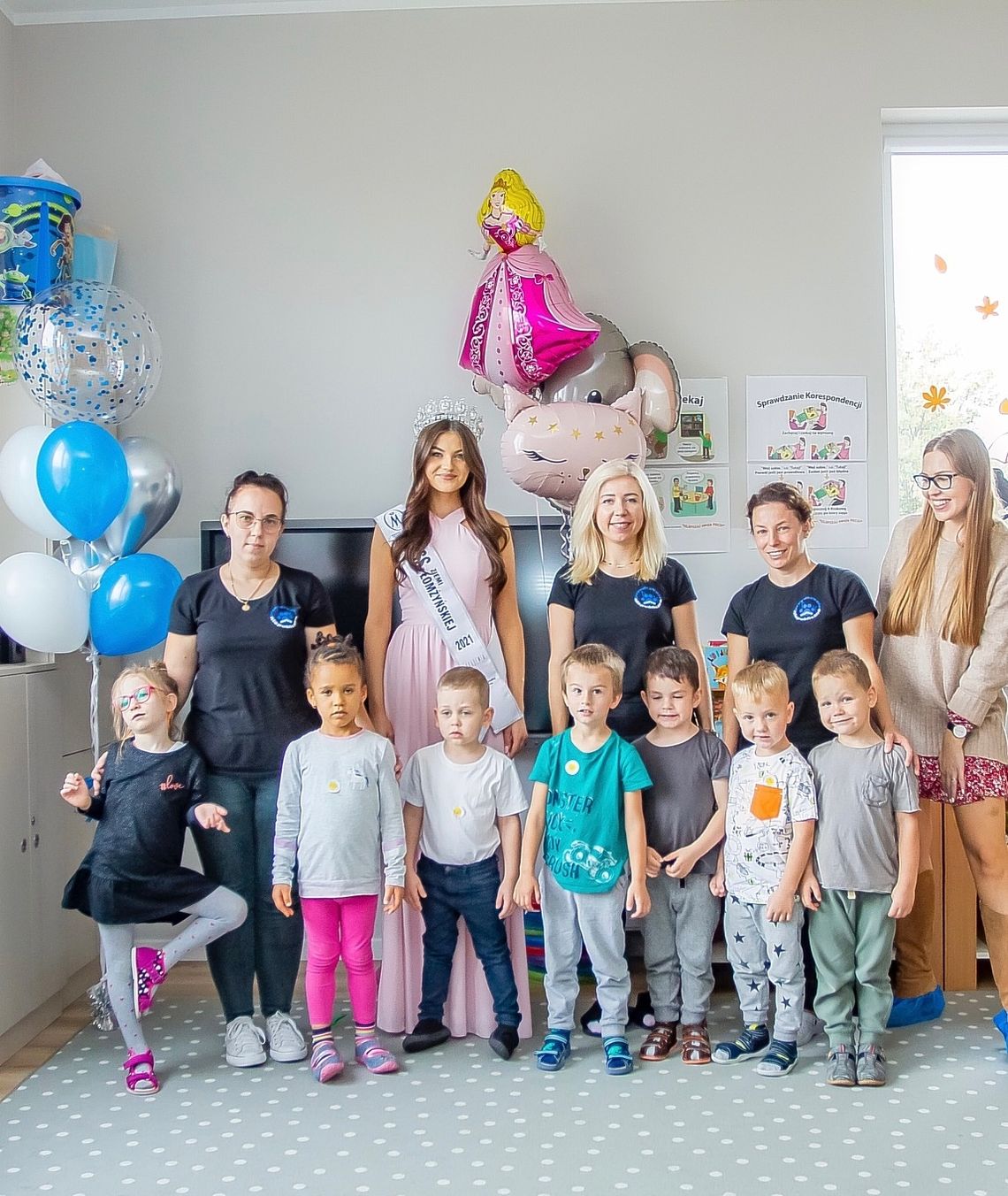 Miss Ziemi Łomżyńskiej 2021 uczy dzieci przyjaźni [FOTO] 