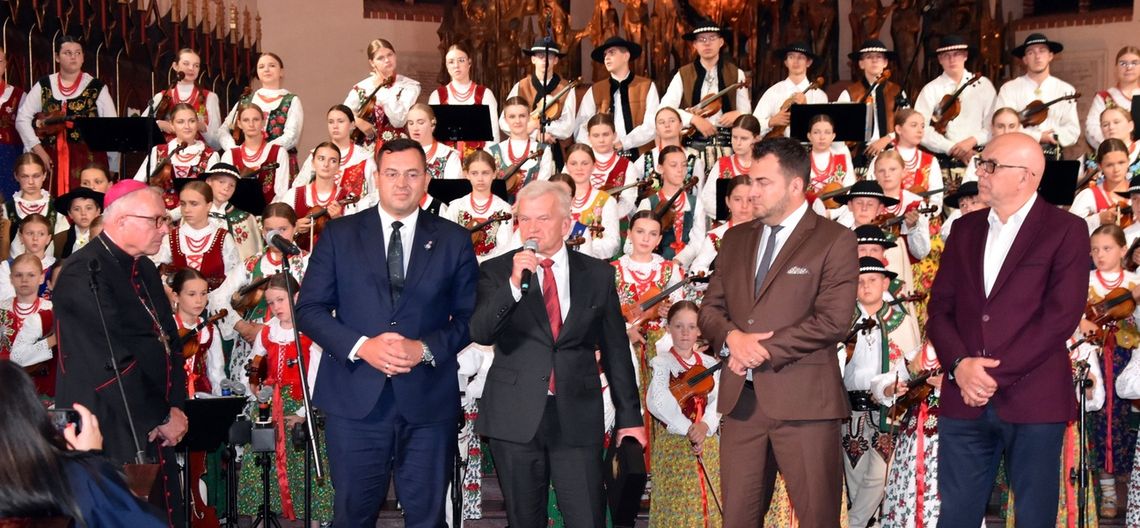 Muzyczna inauguracja 100-lecia Diecezji Łomżyńskiej - [VIDEO]