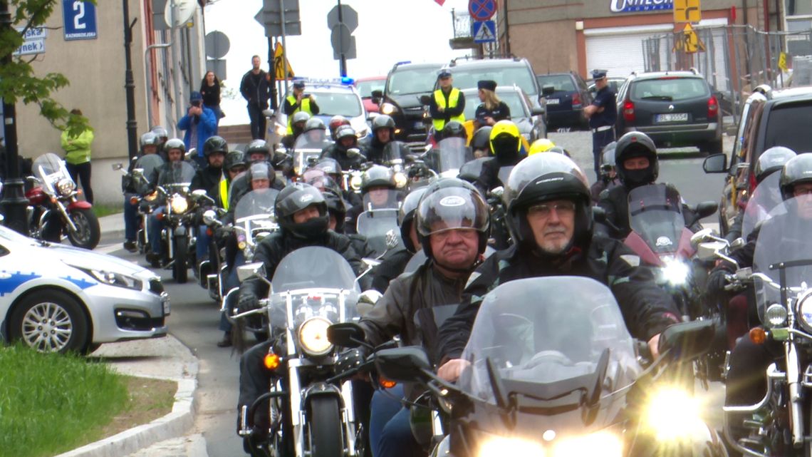Na motocyklach ulicami Łomży z relikwiami Świętego Andrzeja Boboli [VIDEO i FOTO] 