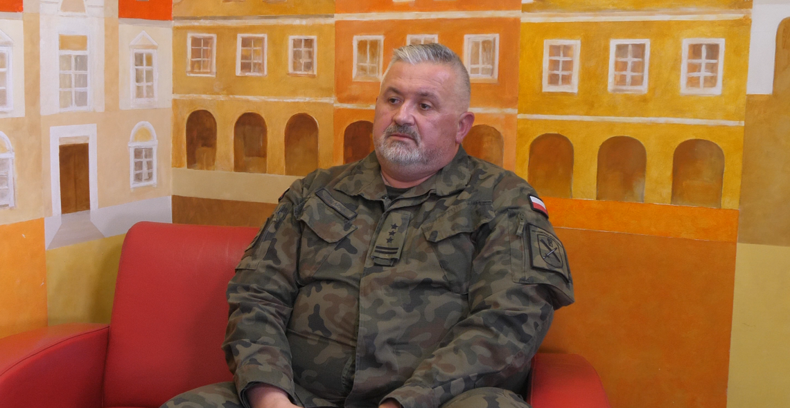 Na Starym Rynku - płk Paweł Gałązka, dowódca 18. Pułku Logistycznego w Łomży - [VIDEO]