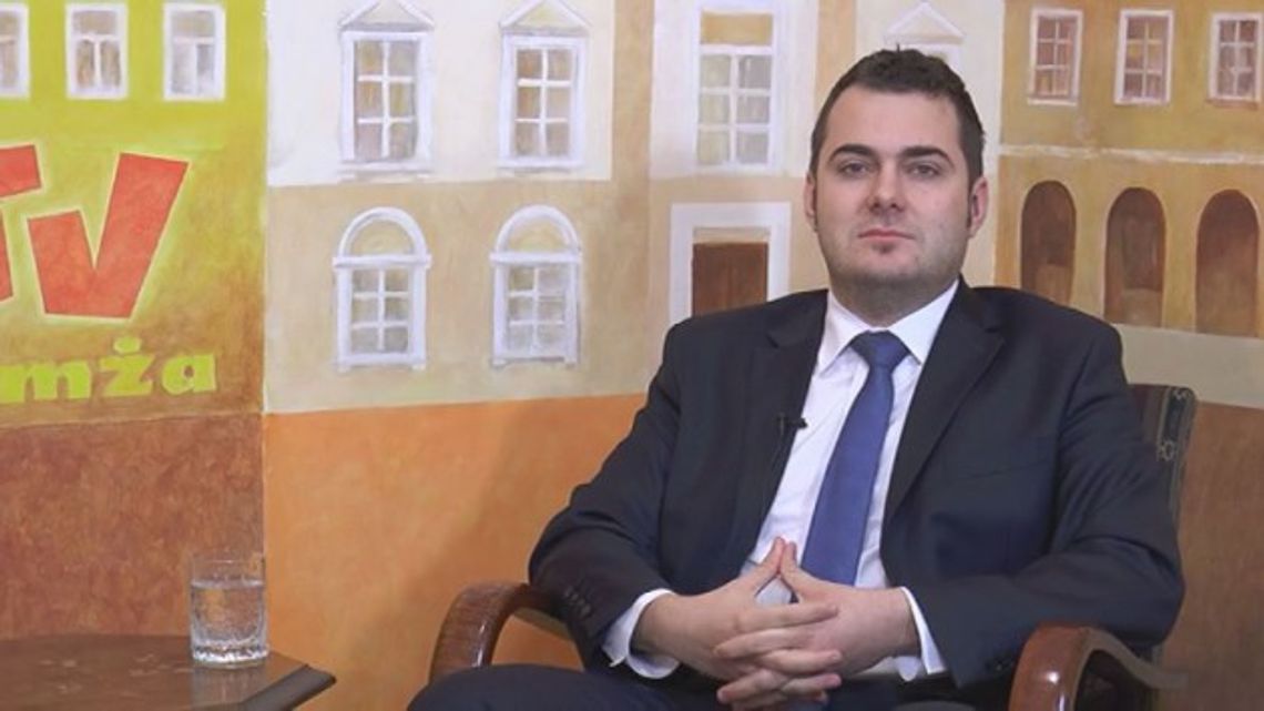 Na Starym Rynku - Rozmowa z Prezydentem Łomży . Na Starym Rynku - Rozmowa z Prezydentem Łomży .