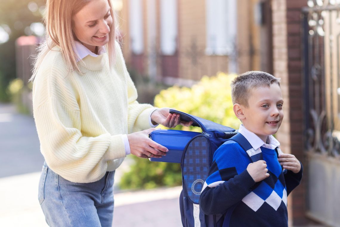 Nie otrzymasz 300 zł na wyprawkę szkolną we wrześniu, jeśli Twój wniosek do ZUS-u nie dotarł w sierpniu