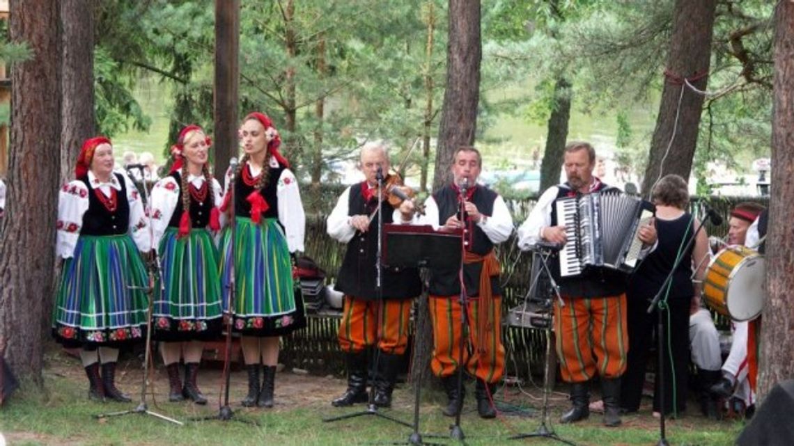 Niedziela św. Rocha w Skansenie Kurpiowskim w Nowogorodzie