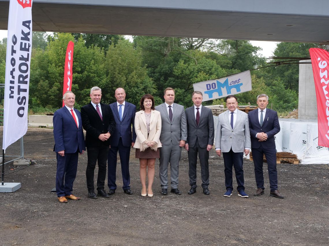 Obwodnica Ostrołęki rośnie w oczach. Samorząd Mazowsza wspiera inwestycję i podpisuje kolejne umowy - [VIDEO]