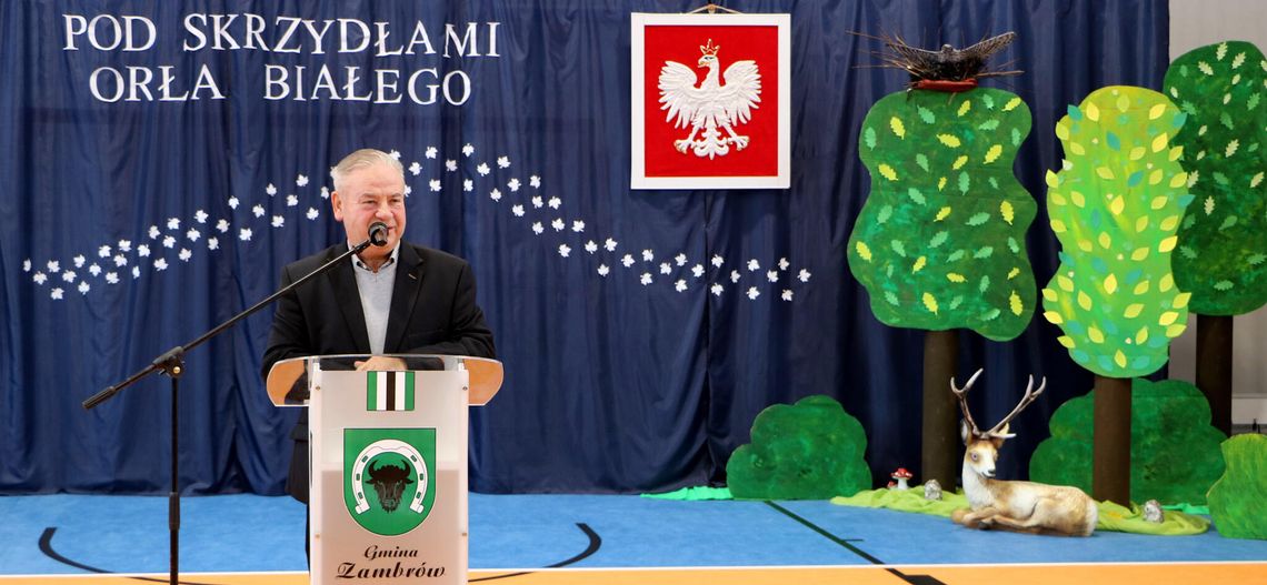 Oficjalne otwarcie Sali Gimnastycznej i uroczystość przekazania sztandaru w  Porytem–Jabłoni [VIDEO]