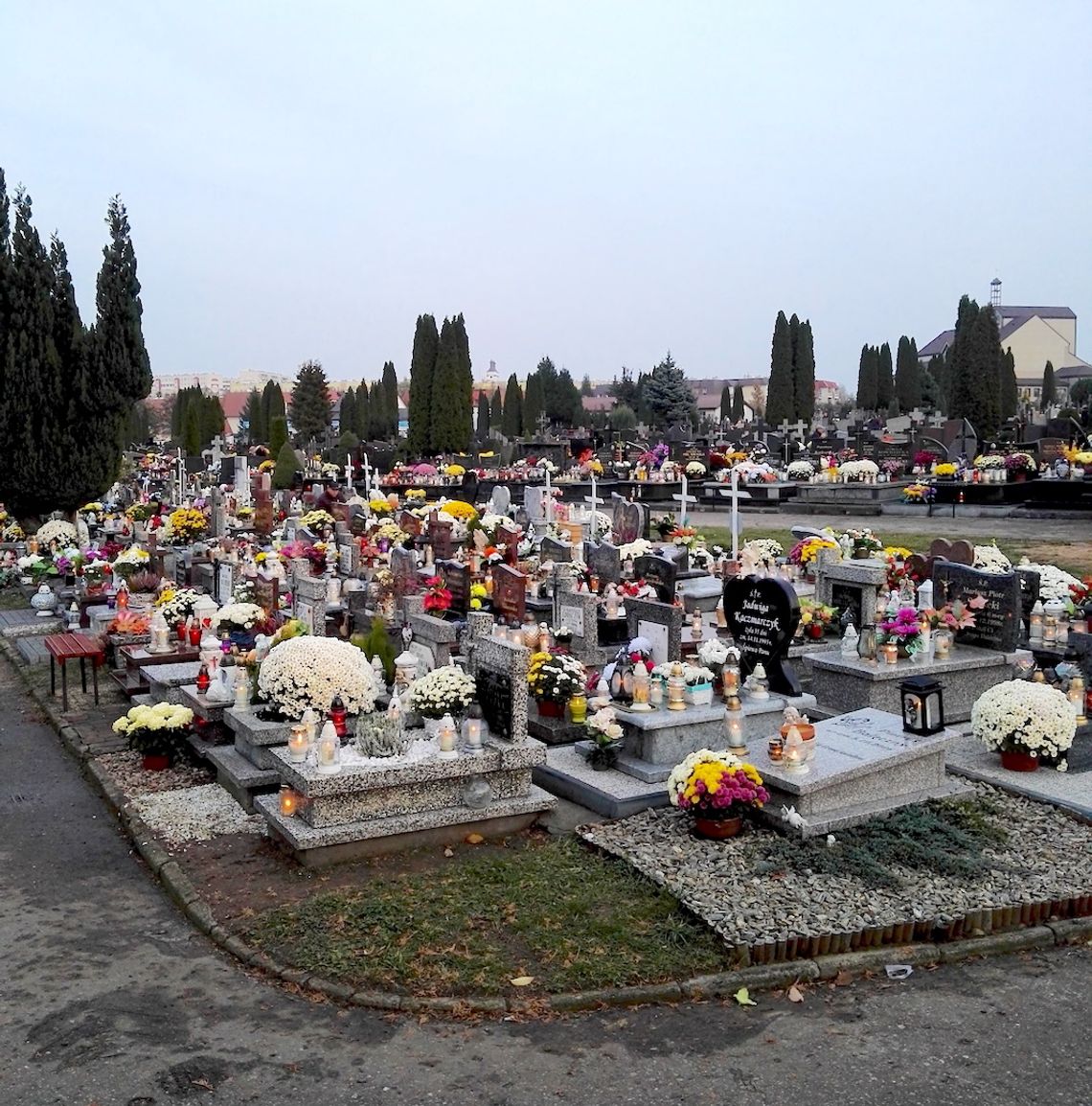 Organizacja ruchu przy łomżyńskich cmentarzach