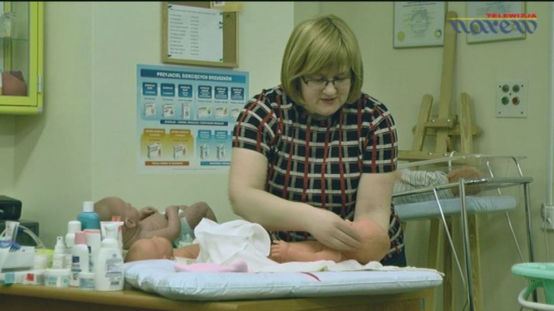 Pielęgnacja noworodka w szkole rodzenia w Szpitalu w Łomży