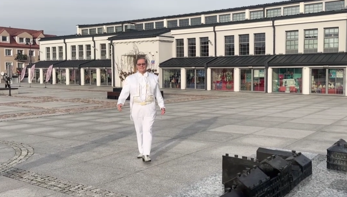 Piosenki o prawdziwej miłości – koncert Tadeusza Walewacza w Łomży [VIDEO]