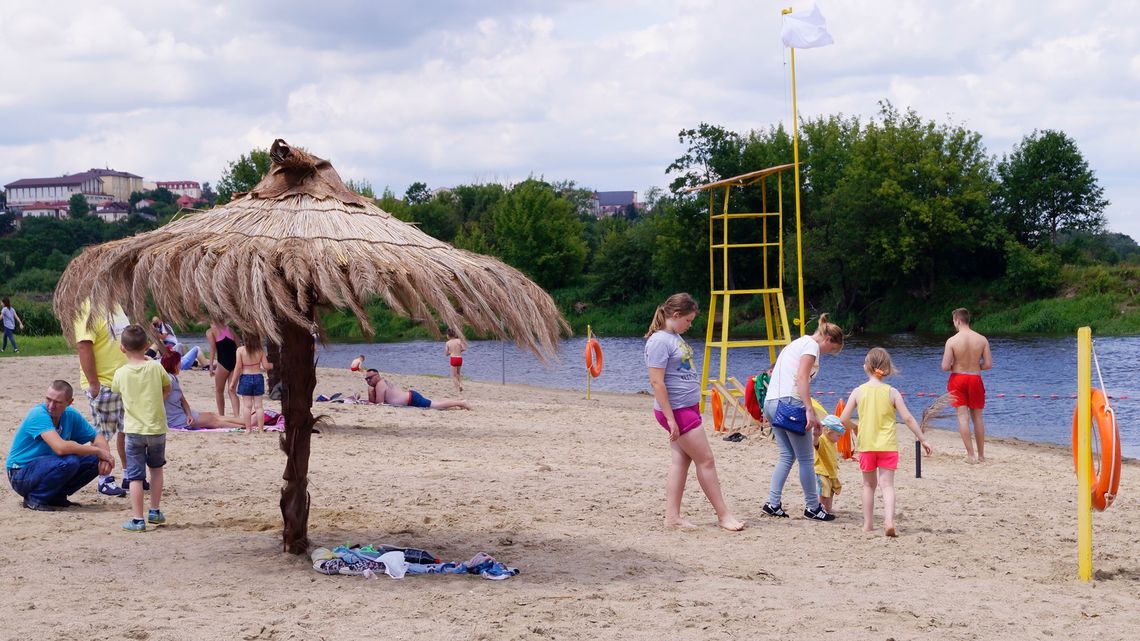 Plaża otwarta, czekamy na lato 