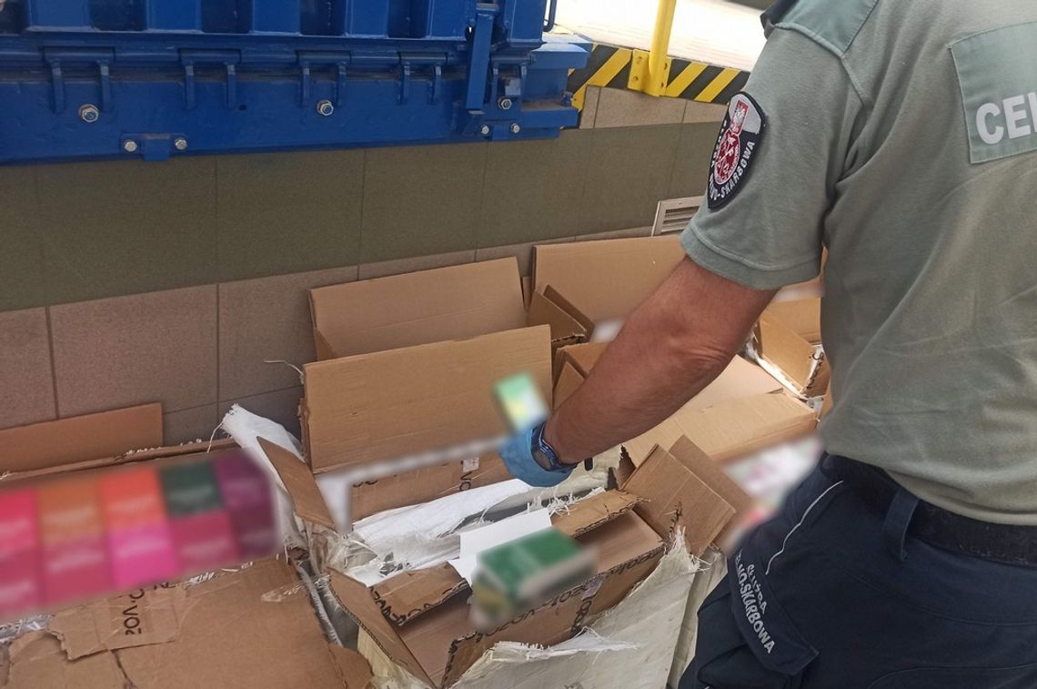 Podlaska KAS przejęła niemal 3 tysiące nielegalnych e-papierosów