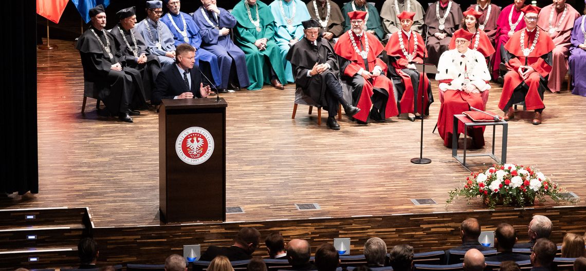 Ponad 8,5 tysiąca studentów rozpoczęło nowy rok akademicki na Uniwersytecie w Białymstoku