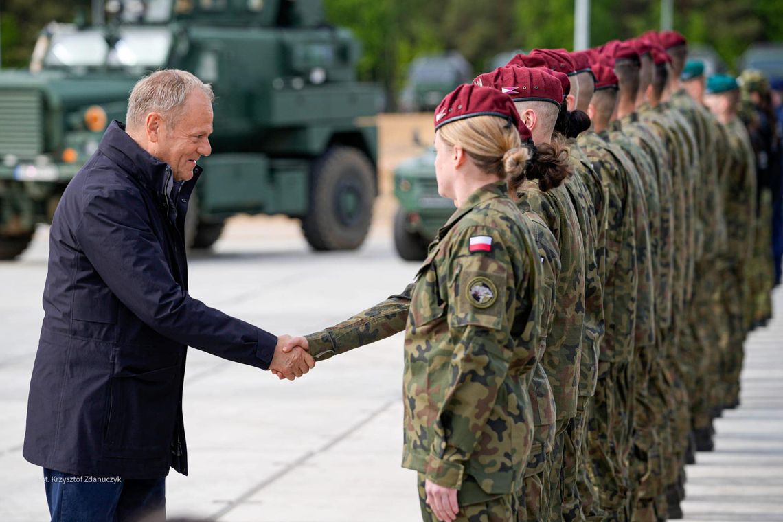 Premier Tusk na granicy polsko-białoruskiej - [VIDEO]