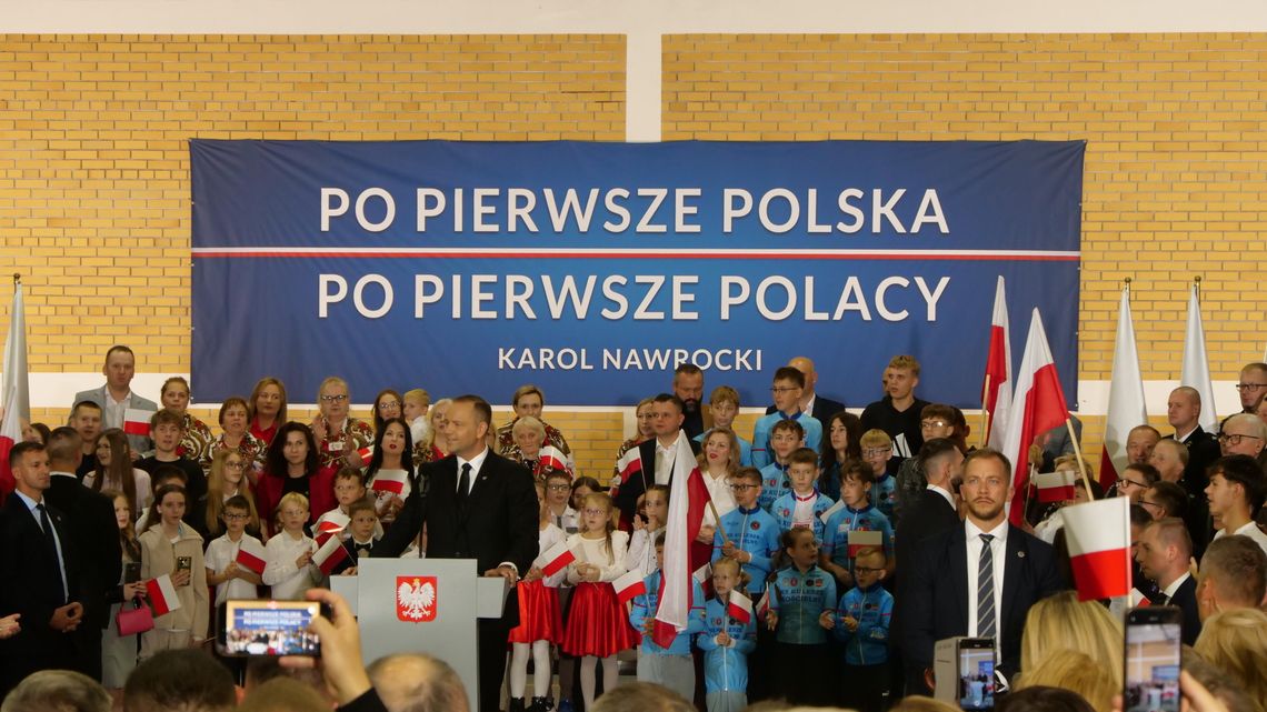 Prezydent Karol Nawrocki odwiedził Kulesze Kościelne. Dziękował mieszkańcom za wyborcze poparcie - [VIDEO]