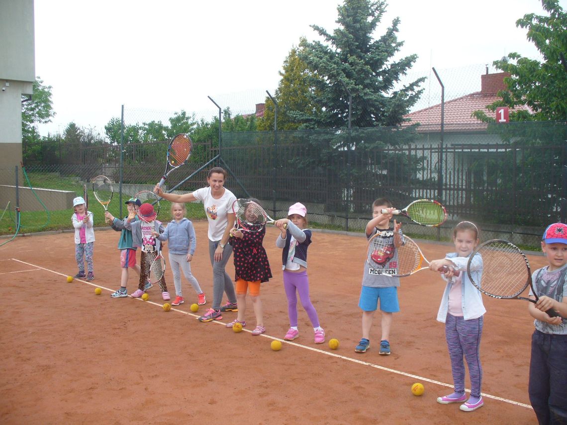 Przedszkole z tenisem 