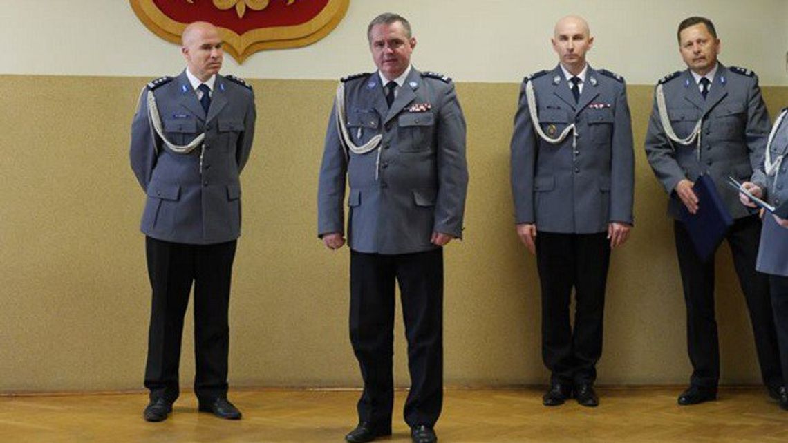 Przekazanie komendy, czyli łezka w oku twardziela