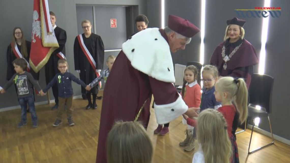 PWSIiP - Akademia przedszkolaka - inauguracja 2015 - VIDEO