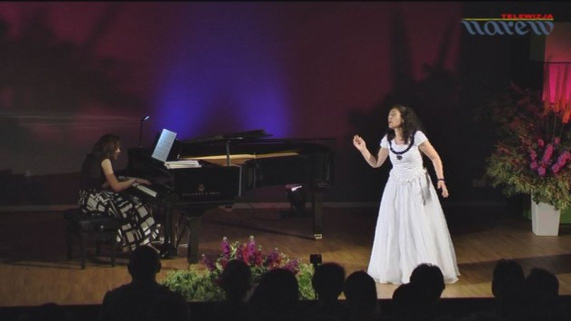 PWSIiP - koncert "Żyję sztuką, żyję miłością" - VIDEO PWSIiP - koncert "Żyję sztuką, żyję miłością" - VIDEO