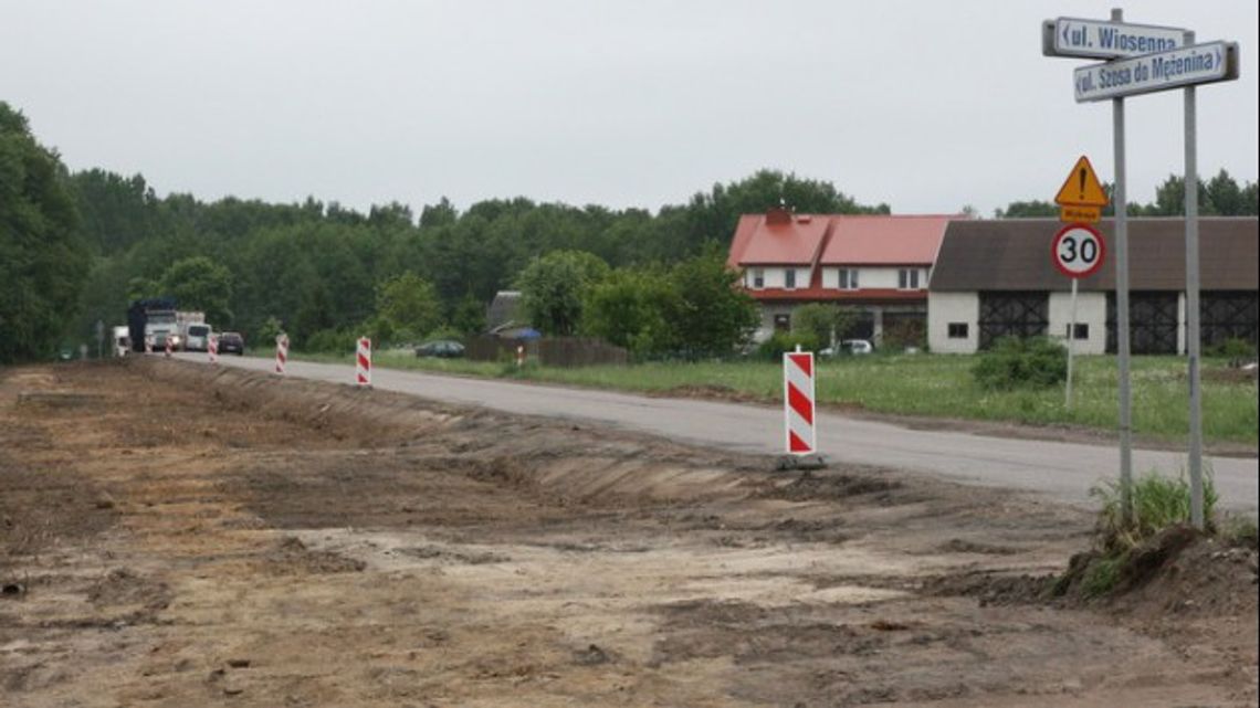 Ruszyły prace na Szosie do Mężenina Ruszyły prace na Szosie do Mężenina