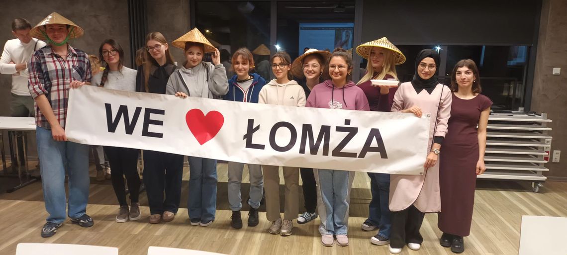 „SAJGONKI PO ŁOMŻYŃSKU” „SAJGONKI PO ŁOMŻYŃSKU”