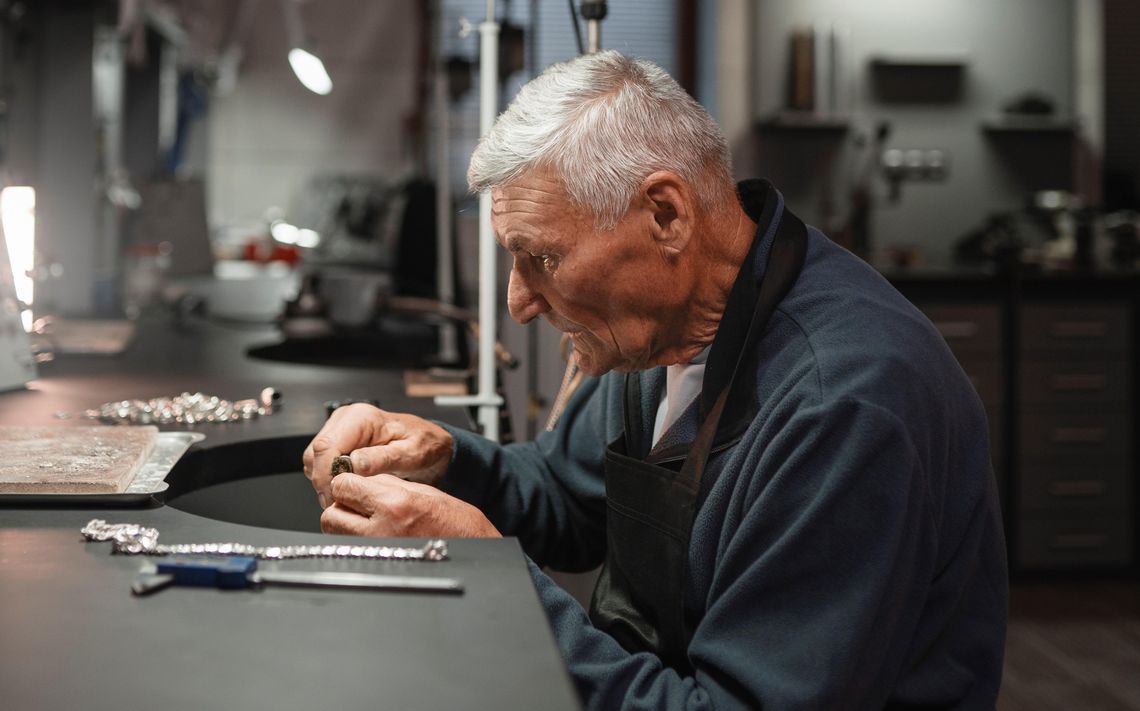 Seniorzy zyskują na dłuższej pracy – wyższa emerytura i ulga podatkowa Seniorzy zyskują na dłuższej pracy – wyższa emerytura i ulga podatkowa