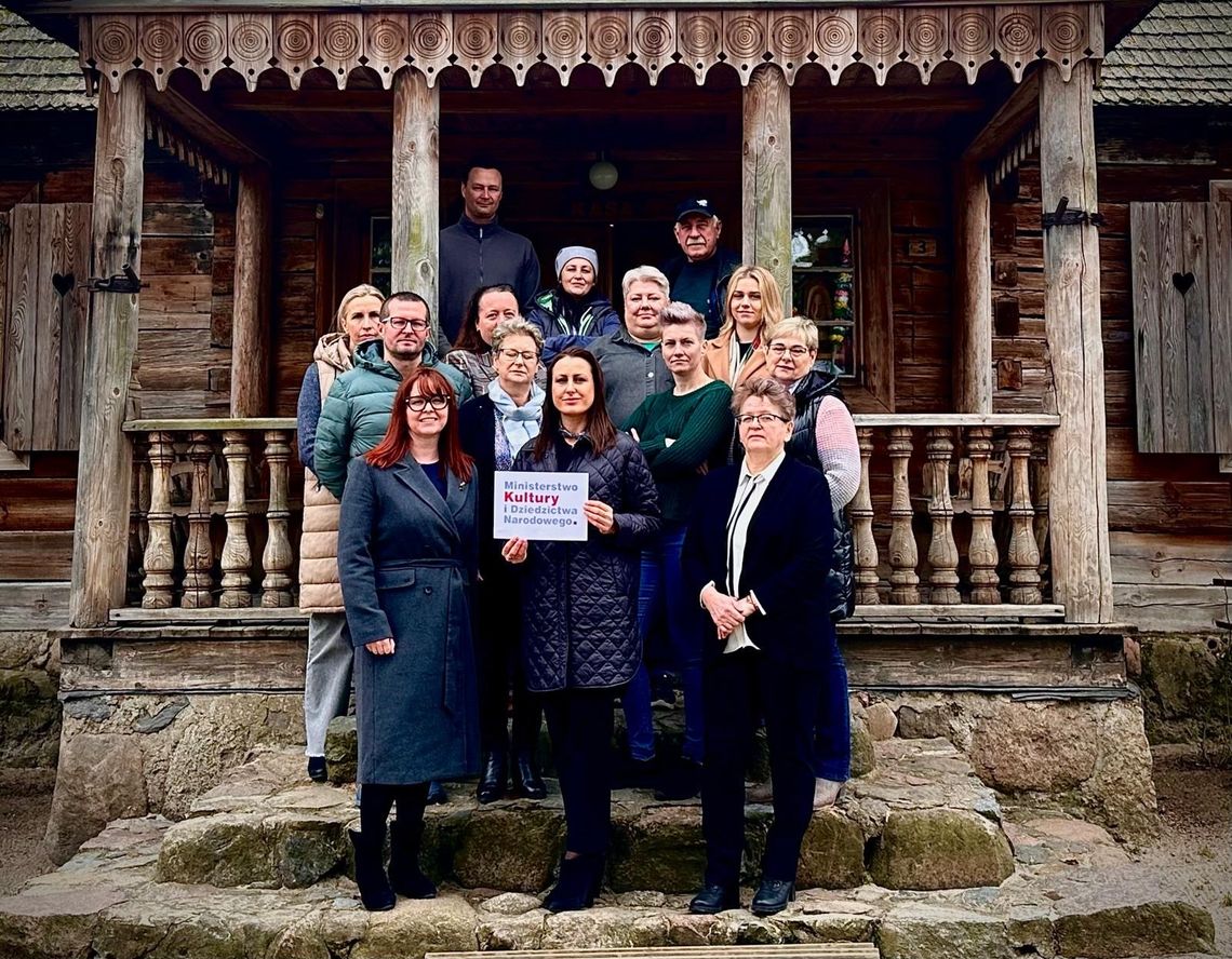 Skansen Kurpiowski w Nowogrodzie z pierwszym w historii dofinansowaniem MKiDN